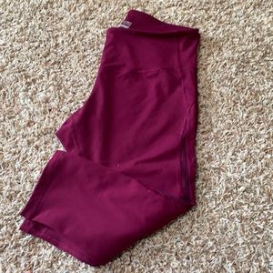 Maroon cropped leggings